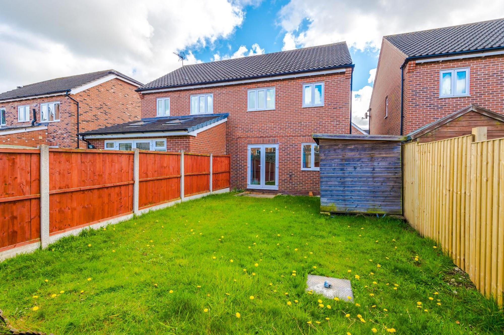 Modern Semi Detached In A Quiet Location, Driveway Parking Vila Ewloe Exterior foto