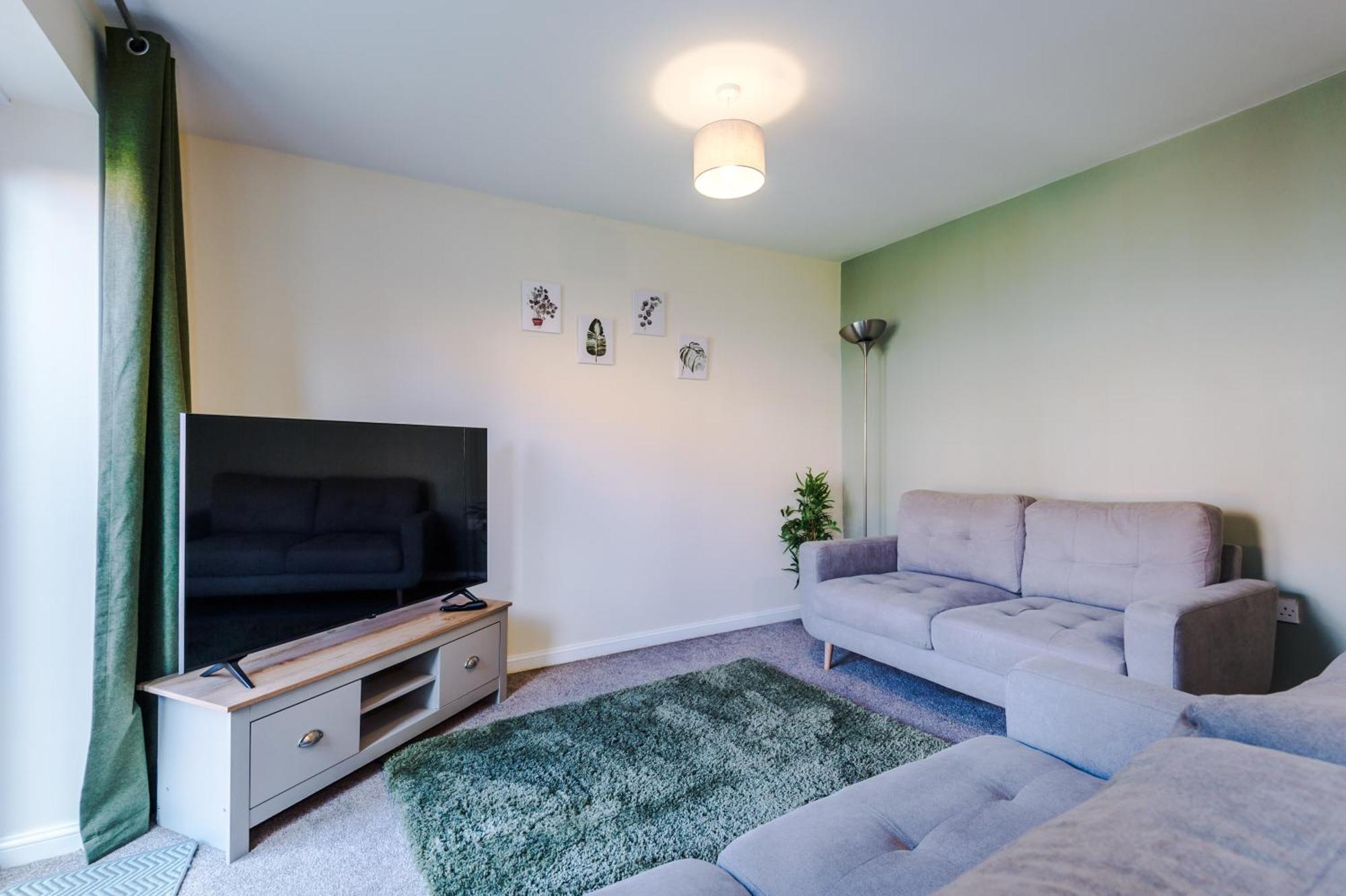 Modern Semi Detached In A Quiet Location, Driveway Parking Vila Ewloe Exterior foto