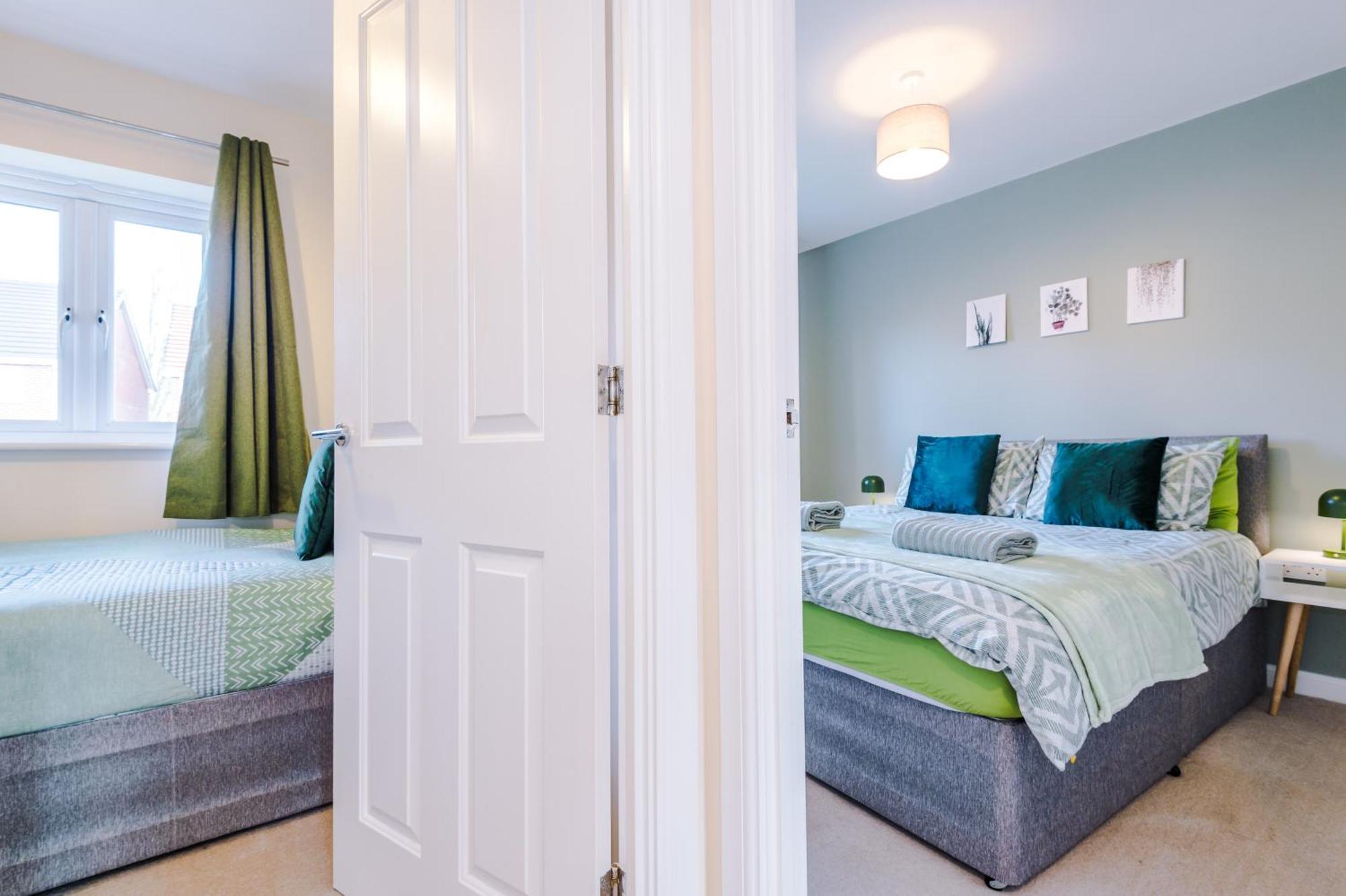 Modern Semi Detached In A Quiet Location, Driveway Parking Vila Ewloe Exterior foto